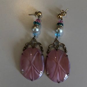 Pink stone pierced earrings